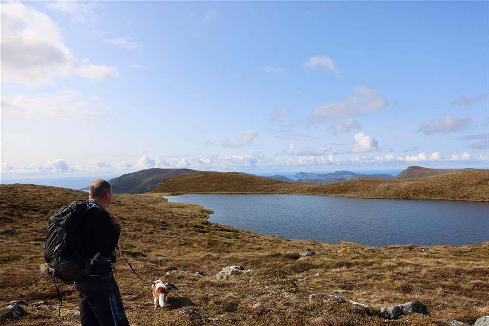 Sindre Slettestøl ved Klovevatn - Klikk for stort bilete