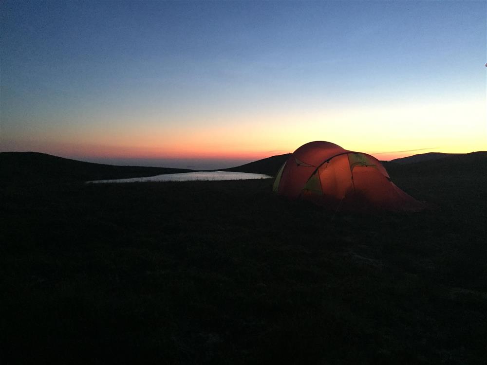 Telt Fred og ro om natta - Klikk for stort bilete